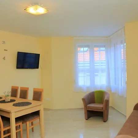 Maria Apartment *