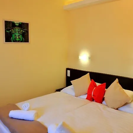 Maria Апартаменты Печ